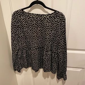 Women’s black and white floral print top
